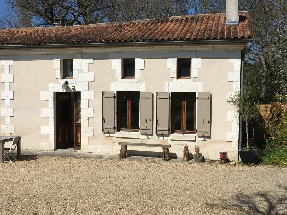 Maison Perigord Vert Piscine Et Spa La Roche-Chalais Eksteriør bilde
