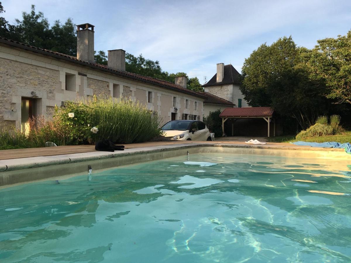 Maison Perigord Vert Piscine Et Spa La Roche-Chalais Eksteriør bilde